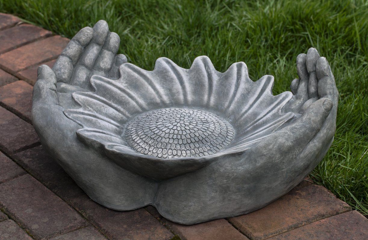 6 Creative Ways To Arrange Garden Pots And Statues